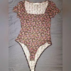 Women's XS Floral Body Suit